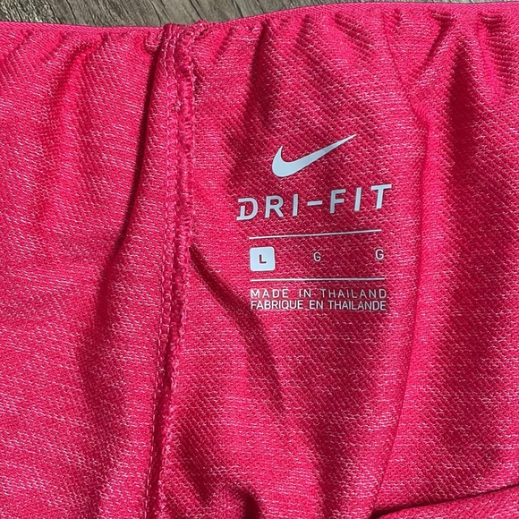 Women’s Nike Dri-Fit Shorts - Picture 4 of 4